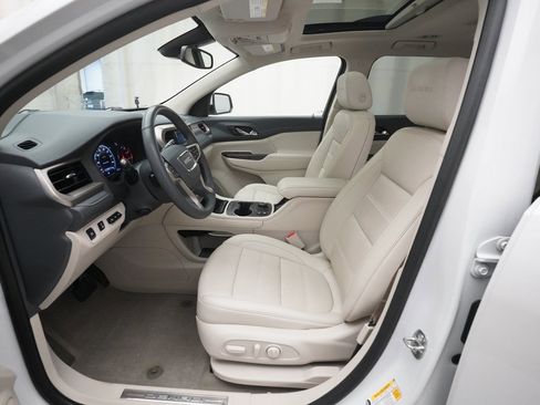 Used 2023 GMC Acadia Denali w/ Trailering Package image 7