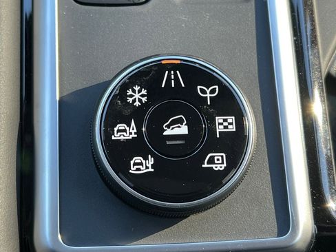 New 2026 Nissan Pathfinder SL AWD/4WD image 29