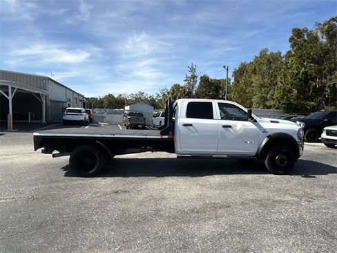 Used 2020 RAM 5500 Tradesman w/ Chrome Appearance Group image 3