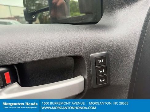 Used 2011 Toyota Tundra Limited AWD/4WD image 17