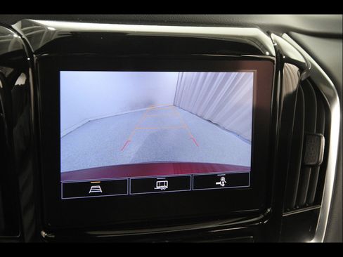 Certified 2023 Chevrolet Traverse LT FWD image 13
