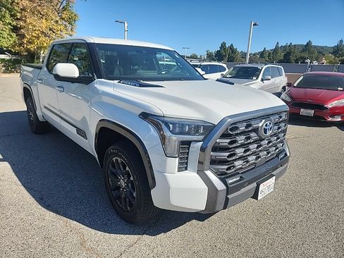 Used 2023 Toyota Tundra Platinum AWD/4WD image 7