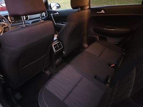 Used 2019 Kia Sportage LX image 14