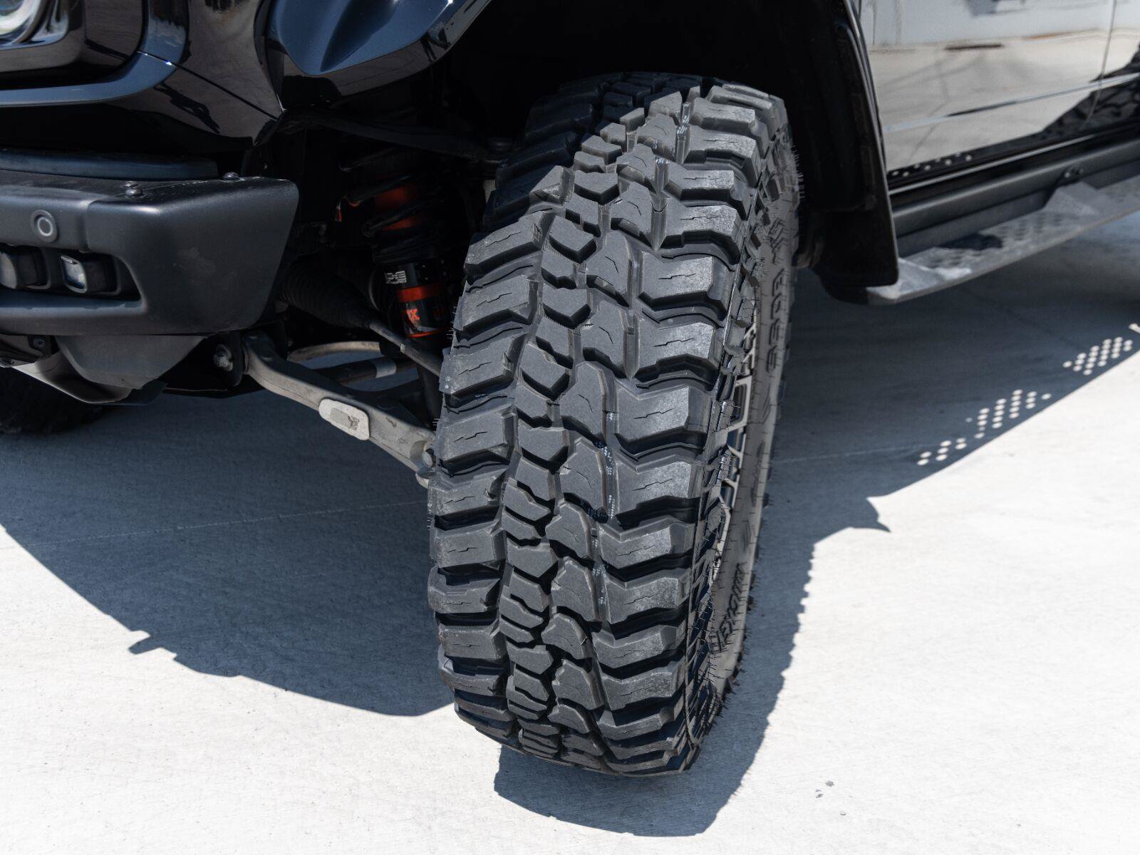 Used 2025 Ford Bronco Raptor w/ Interior Carbon Fiber Pack AWD/4WD image 8