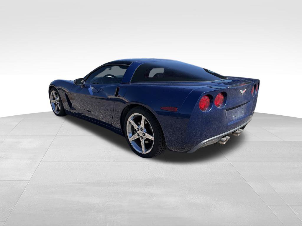 Used 2005 Chevrolet Corvette Coupe w/ Preferred Equipment Group RWD image 4