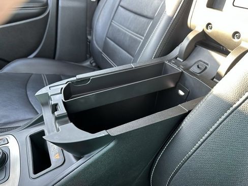 Used 2024 GMC Terrain Denali image 14