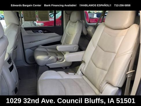 Used 2016 Cadillac Escalade ESV Luxury AWD/4WD image 26