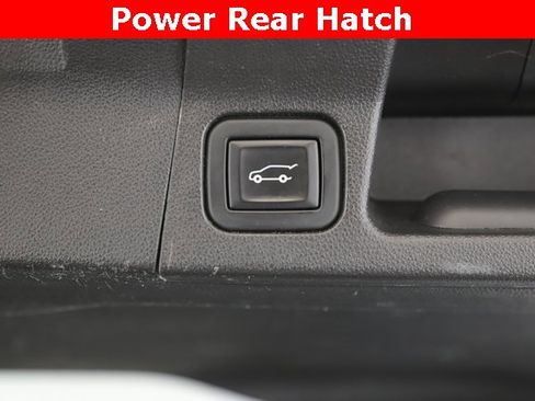 Used 2021 GMC Acadia SLE w/ Driver Convenience Package image 29