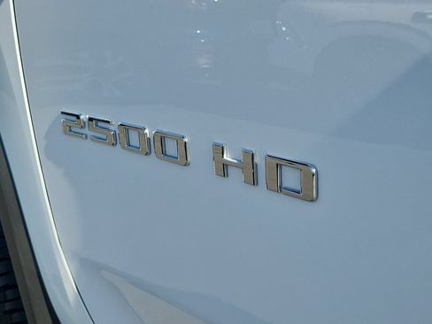 Used 2025 Chevrolet Silverado 2500 LTZ AWD/4WD image 34