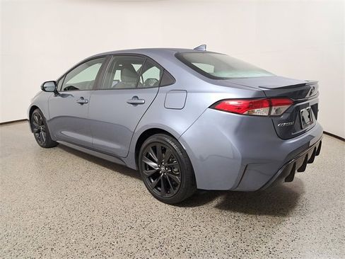 Used 2023 Toyota Corolla SE image 7