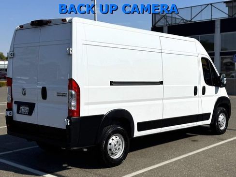 Used 2023 RAM ProMaster 2500 w/ Safety Group (A) FWD image 5