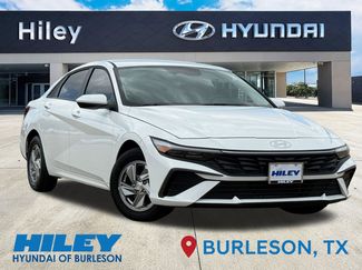 Certified 2025 Hyundai Elantra SE FWD video 2