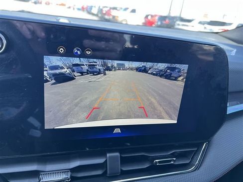 Used 2025 Chevrolet Equinox RS w/ Convenience Package III FWD image 21