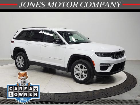Used 2023 Jeep Grand Cherokee Limited AWD/4WD image 1