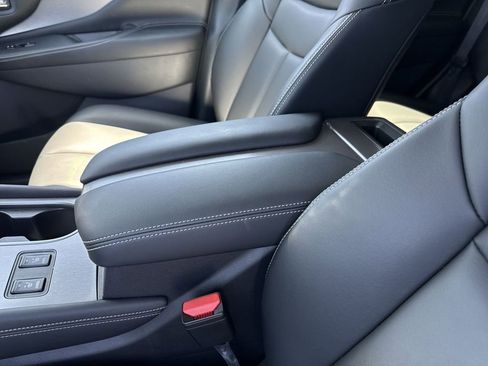 Used 2024 Nissan Murano SV w/ SV Midnight Edition Package AWD/4WD image 25