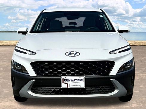 Used 2023 Hyundai Kona SE AWD/4WD image 2