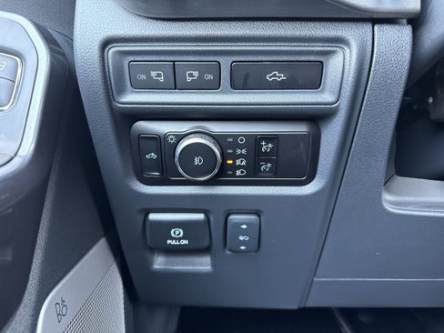 Used 2023 Ford F150 Lariat AWD/4WD image 27