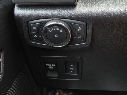Used 2018 Ford F150 XLT w/ Equipment Group 302A Luxury RWD image 16