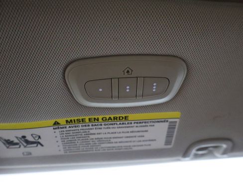 Used 2020 Chrysler Pacifica Touring-L image 49