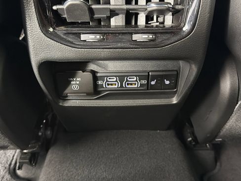 Used 2025 Jeep Grand Cherokee Limited 4xe AWD/4WD image 18