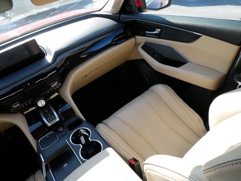 Used 2023 Acura MDX SH-AWD w/ Advance Package image 11