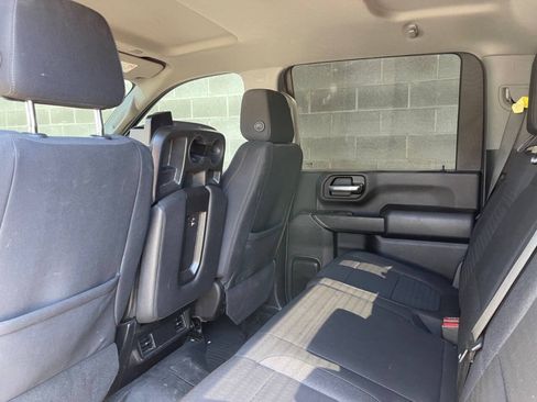 Used 2023 Chevrolet Silverado 2500 LT AWD/4WD image 11