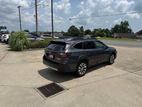 Used 2024 Subaru Outback Limited AWD/4WD image 7