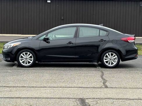 Used 2017 Kia Forte LX image 7