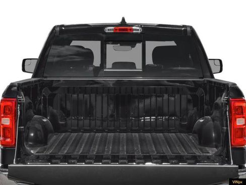 New 2026 RAM 1500 4x4 Crew Cab image 9