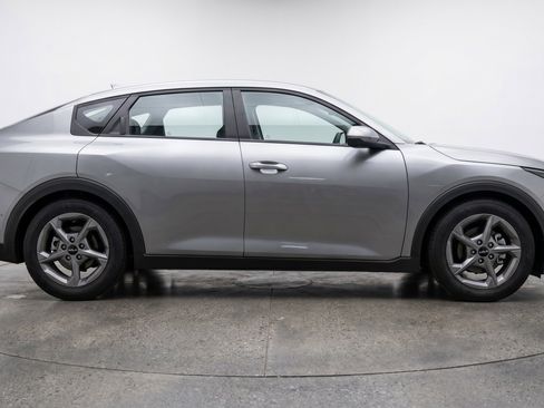 Used 2025 Kia K4 LXS image 11