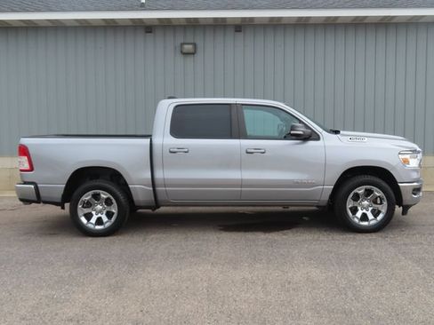 Used 2022 RAM 1500 Big Horn AWD/4WD image 3