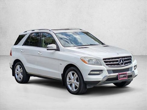 Used 2012 Mercedes-Benz ML 350 4MATIC image 3