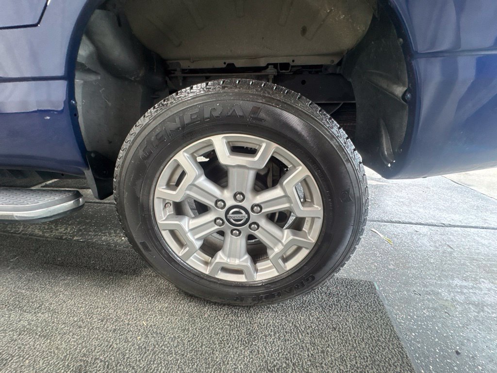 Used 2021 Nissan Titan SV w/ SV Convenience Package AWD/4WD image 15