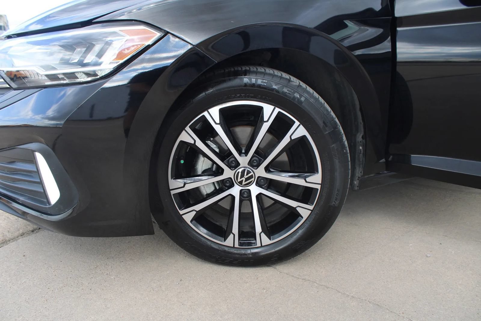 Used 2024 Volkswagen Jetta Sport FWD image 9