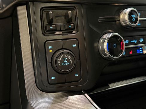 Used 2025 Ford F150 Platinum AWD/4WD image 26