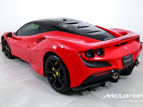 Used 2020 Ferrari F8 Tributo RWD image 6