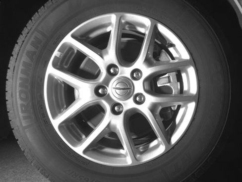 Used 2024 Chrysler Voyager LX FWD image 13