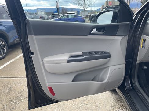 Used 2019 Kia Sportage LX FWD image 20
