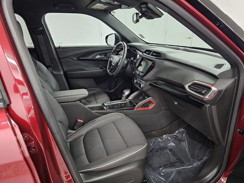Used 2023 Chevrolet TrailBlazer RS w/ Convenience Package AWD/4WD image 25