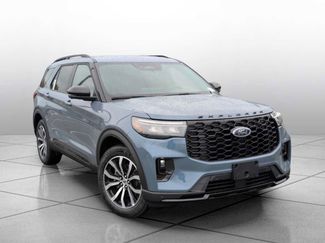 New 2026 Ford Explorer ST-Line RWD video 2