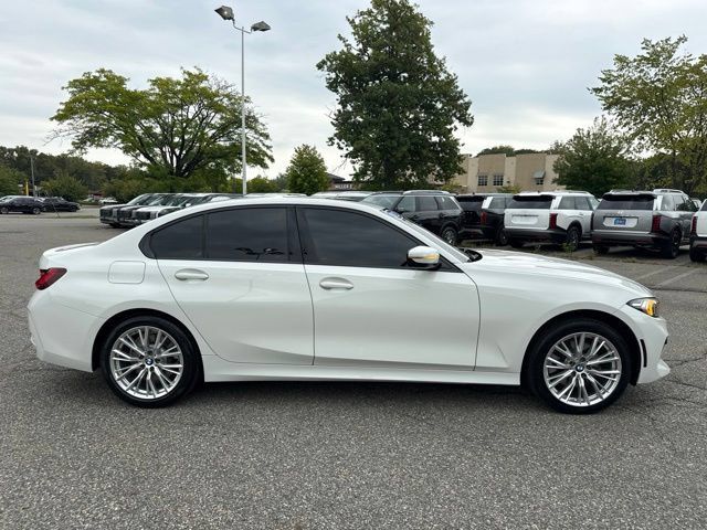 Used 2023 BMW 330i xDrive Sedan w/ Premium Package AWD/4WD image 18