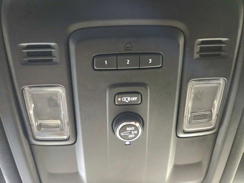 Used 2021 Chevrolet Tahoe LT image 28