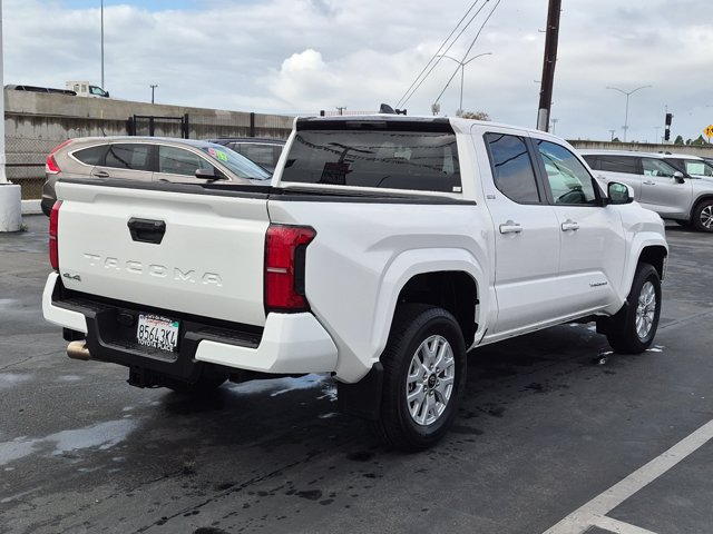 Used 2026 Toyota Tacoma SR5 AWD/4WD image 8