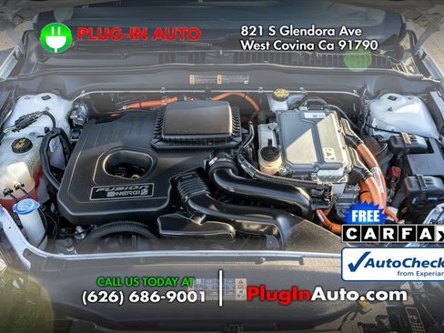 Used 2018 Ford Fusion Energi Titanium image 13