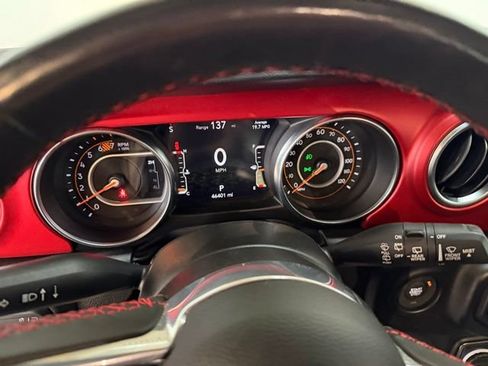 Used 2023 Jeep Wrangler Unlimited Rubicon w/ Cold Weather Group AWD/4WD image 24