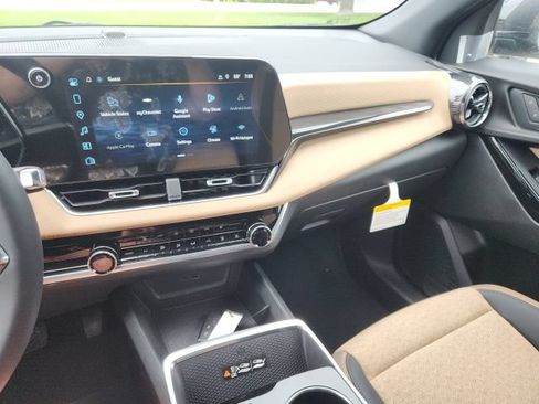New 2027 Chevrolet Equinox ACTIV w/ Safety and Technology Package AWD/4WD image 31