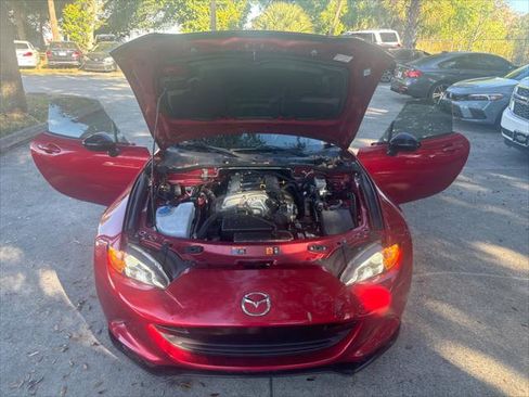 Used 2017 MAZDA MX-5 Miata RF Club image 23