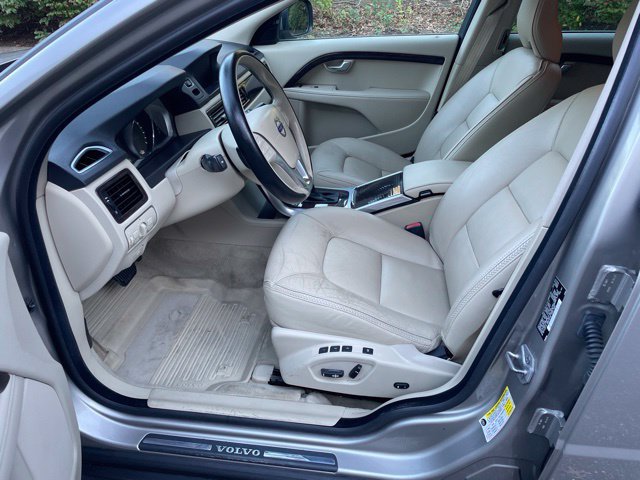 Used 2015 Volvo XC70 T6 AWD/4WD image 9