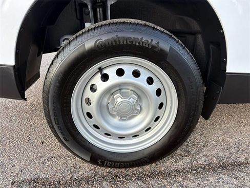 Used 2025 Ford Maverick XL image 32