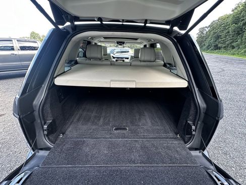 Used 2016 Land Rover Range Rover Supercharged image 25